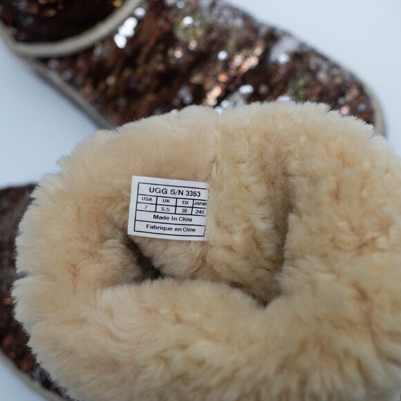 UGG Classic Short Copper/Silver Sparkle Boots Womens 7 Genuine Sheepskin Lining - Picture 12 of 14